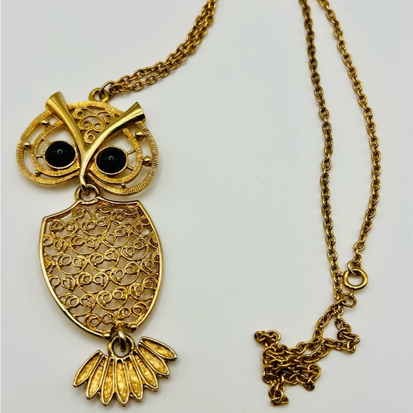 Vintage Gold Tone Filigree Owl Pendant Necklace Retro 1970s - Picture 4 of 5